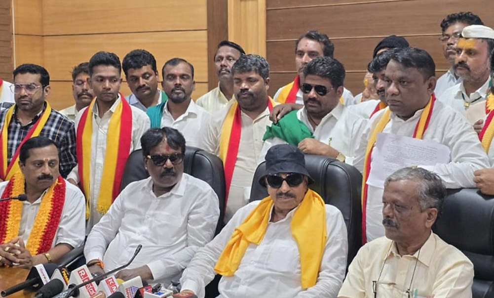 ಆಗಸ್ಟ್ 13 ಕರ್ನಾಟಕ ಬಂದ್ ಕುರಿತು ಬೆಳಗಾವಿಯಲ್ಲಿ ಸುದ್ದಿಗೋಷ್ಠಿಯಲ್ಲಿ ಮಾತನಾಡುತ್ತಿರುವ ವಾಟಾಳ್ ನಾಗರಾಜ್